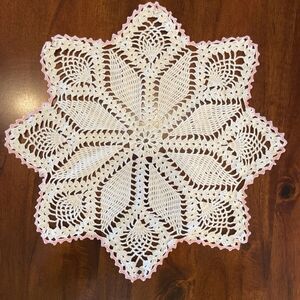 Vintage 16” Hand Crocheted 8-Point Pinecone Star Doily Cream & Pink Lace Mandala